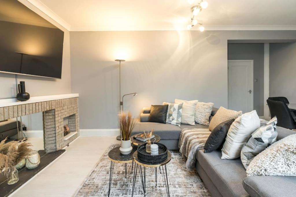 Exceptional Spacious City Apartment London Bagian luar foto